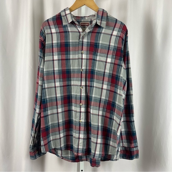 Wrangler Large Plaid Barn Outdoor Button Down Shirt Farm Chore Work Southwestern - Picture 1 of 6
